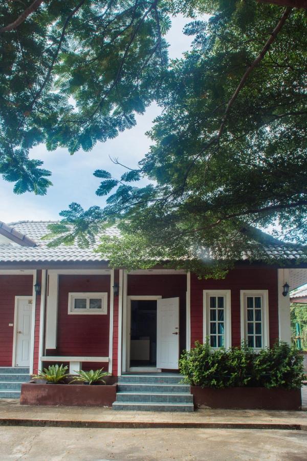 Baan Suan Resort Juree Punsuk Suphan Buri Luaran gambar