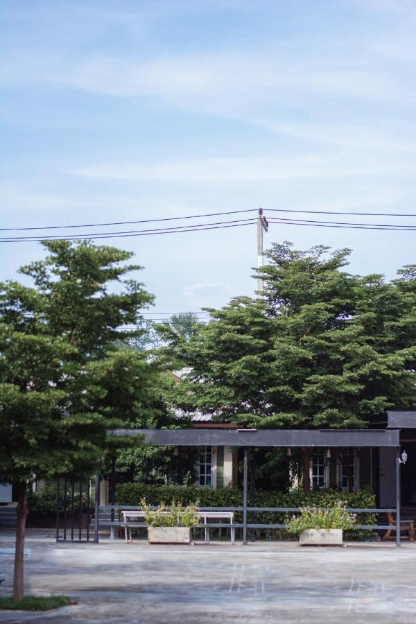 Baan Suan Resort Juree Punsuk Suphan Buri Luaran gambar