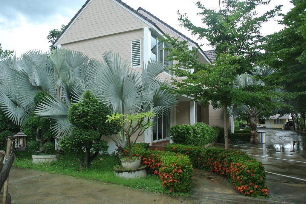 Baan Suan Resort Juree Punsuk Suphan Buri Luaran gambar