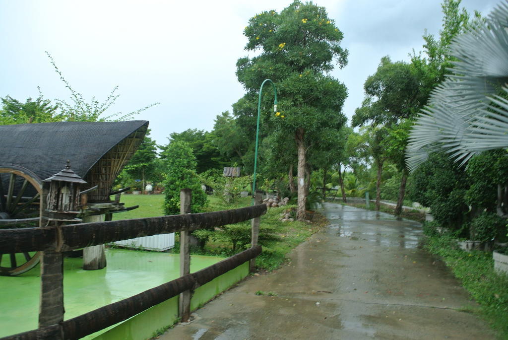 Baan Suan Resort Juree Punsuk Suphan Buri Luaran gambar