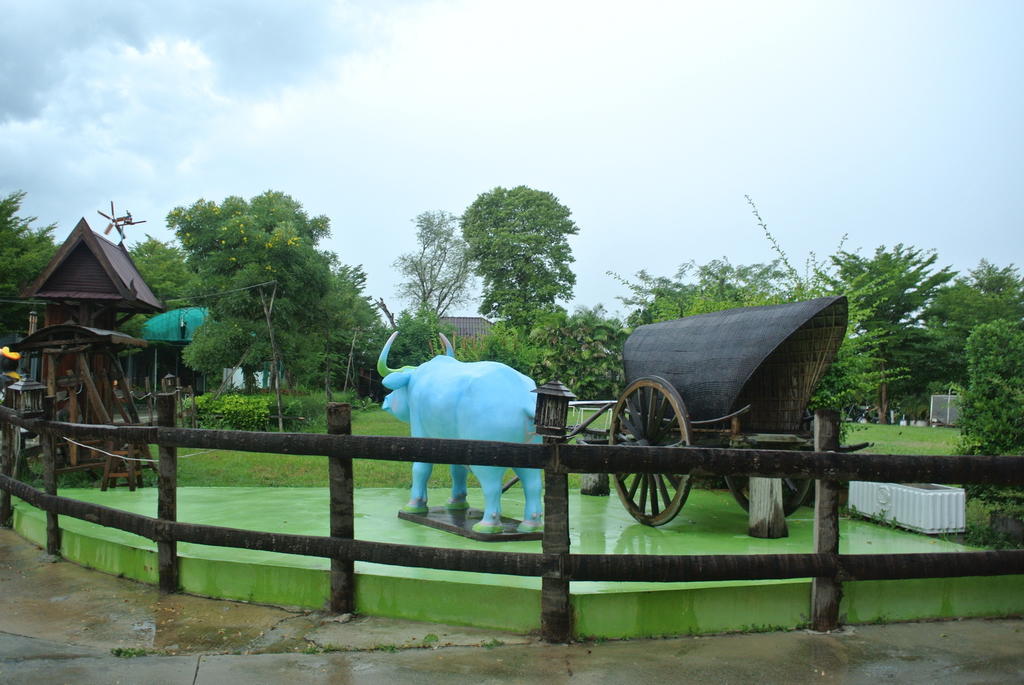 Baan Suan Resort Juree Punsuk Suphan Buri Luaran gambar