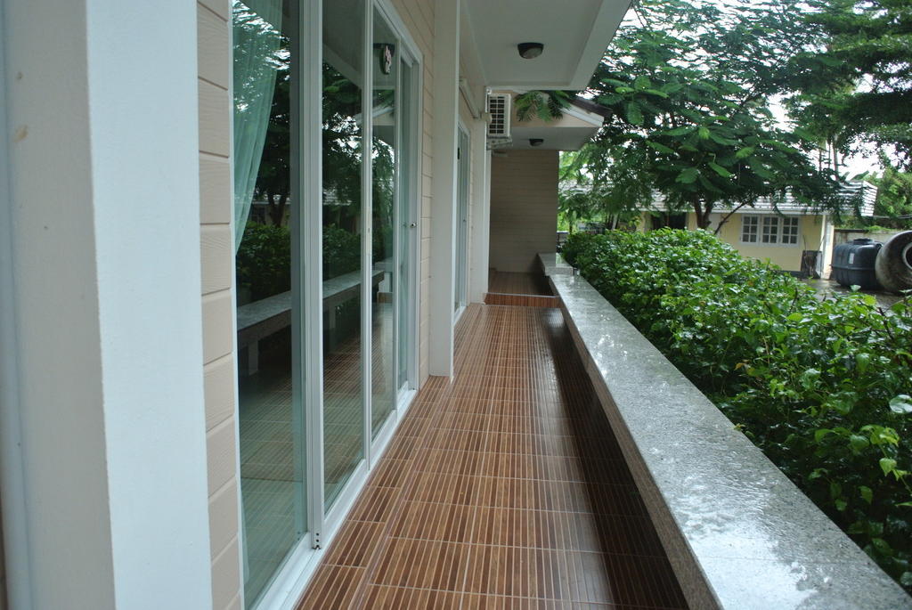 Baan Suan Resort Juree Punsuk Suphan Buri Luaran gambar